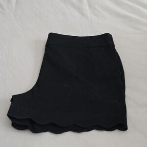 Loft Riviera Scallop Short